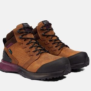 NWOT Timberland Women's Reaxion Composite Toe Waterproof Work Sneakers Size 9